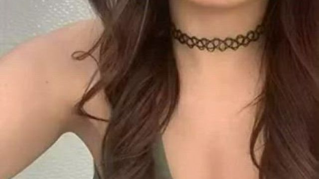 Queen Boobs