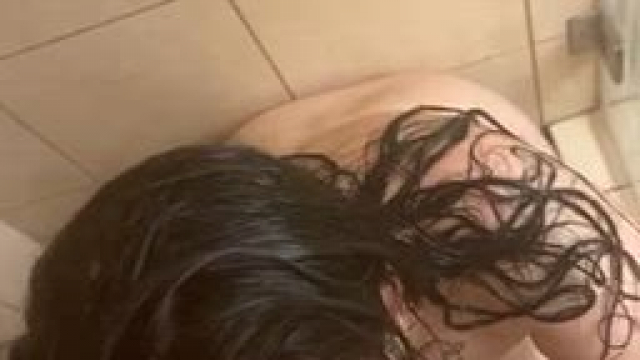 Deep throating like a good girl (M/F)