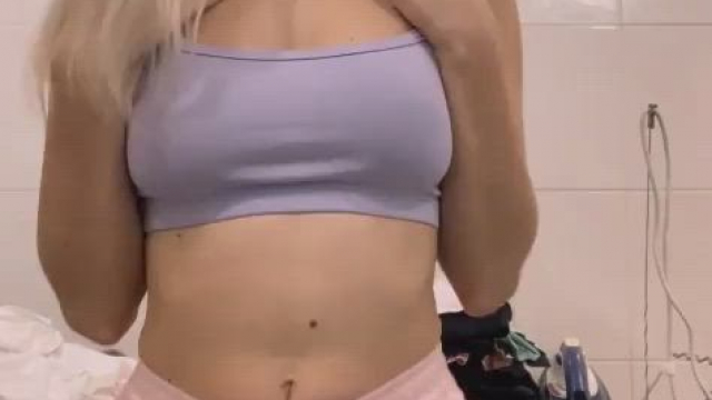 Eva Undresses