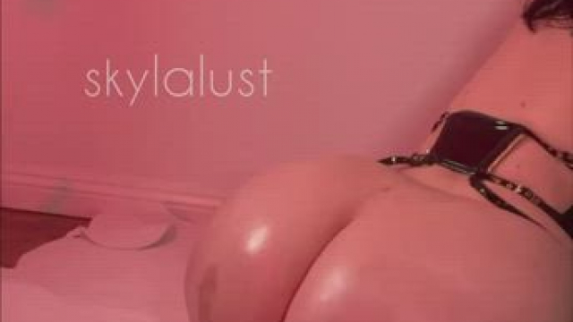 my name is Haley Quinn, and I approve of having your cock between my cheeks