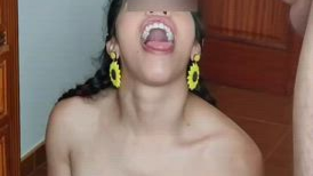 Getting cum-showered ;)