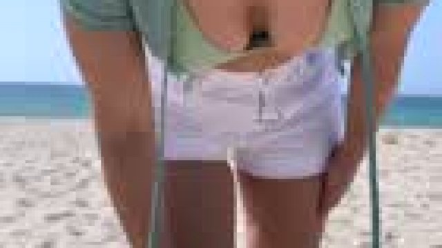 This is How to Behave on a Nudist Beach