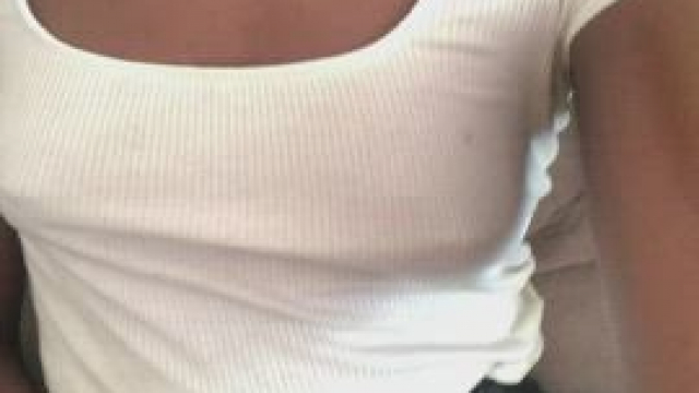 Couldn't focus on school so I decided to masturbate instead. Anyone wanna help? 