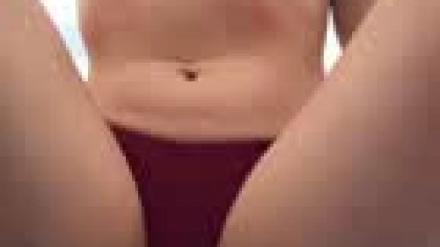 You guys liked my beach titty flash so here's the whole package