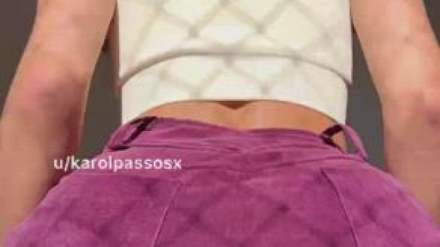 Does my pussy looks like a good meal?