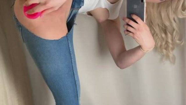 I want to be fucked in a fitting room, will you be embarrassed to do it?
