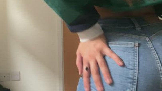 Do you like Tight Jeans?
