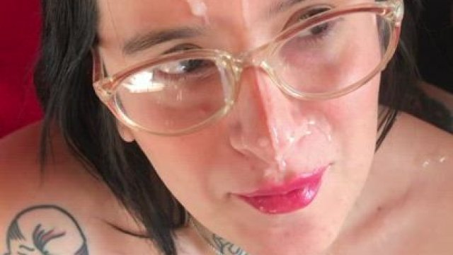 21 Year Old Tattooed Girl - 70% Off Sale