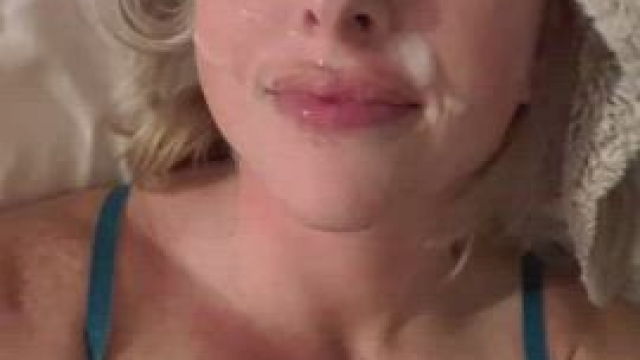 His little cum slut needs a kiss