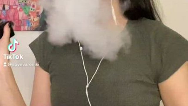 This is my old video I think this vape is magical