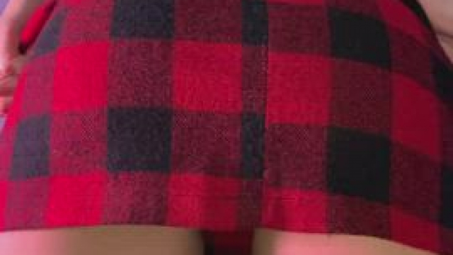 I'm gladly spreading my teen asshole
