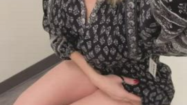 One of my biggest kinks is getting my pussy eaten in the fitting rooms but hubby