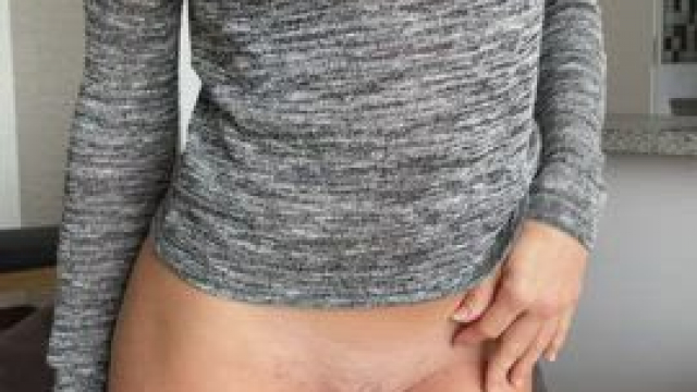 What do you think about a Mom with a tidy landing strip?