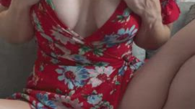 Would you eat your best friend’s mom pussy?
