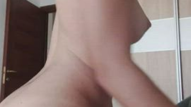 I know you love my big jiggling booty!