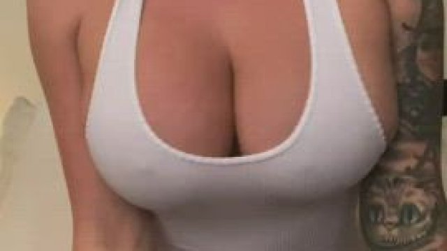 Titty drop (tiktot)