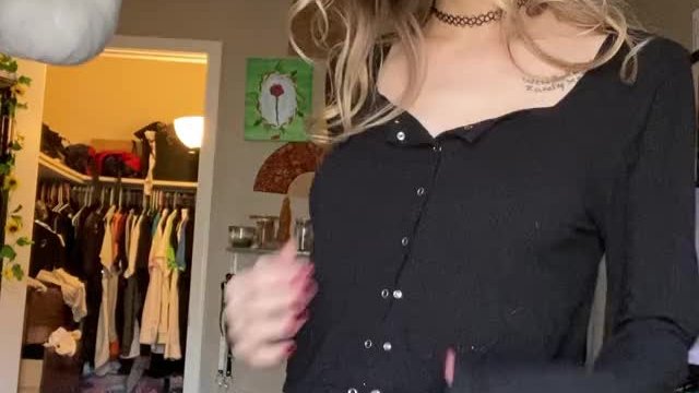 Just gonna leave this tiny tit gif for you guys 
