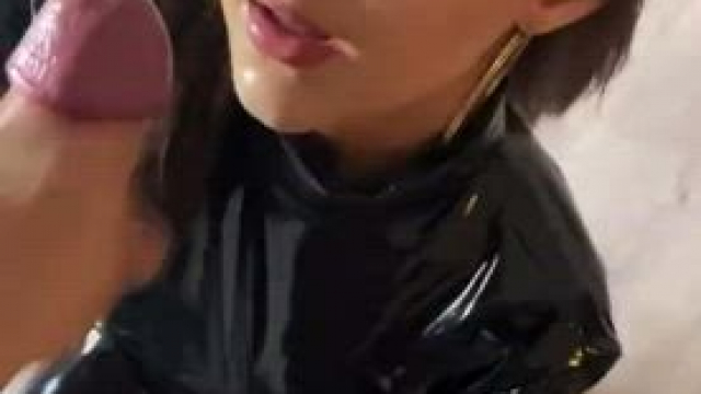 Hottest facial ever