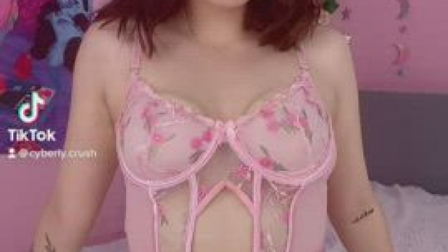 Pussy dance