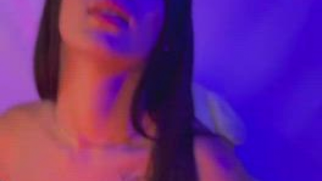I dream of having sex in the gym, can you fulfill it?