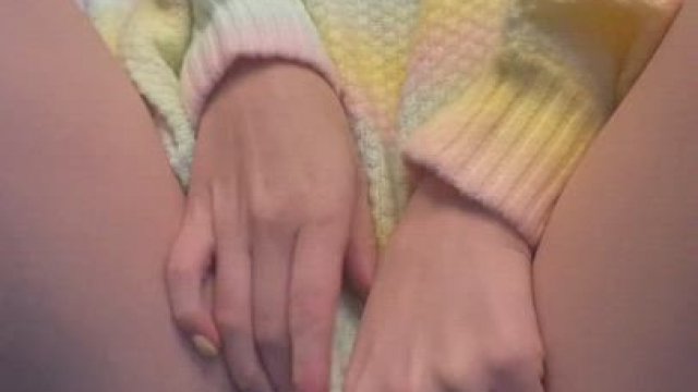 Pussy reveal