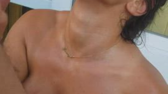 cum on my tities...
