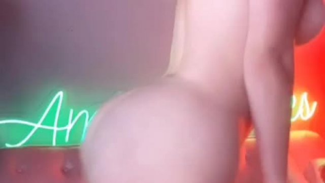 Naked White Girl With Big Ass 
