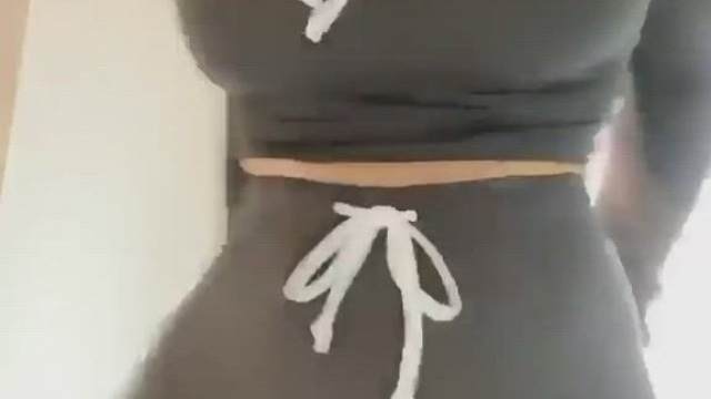 asian gym girl ass