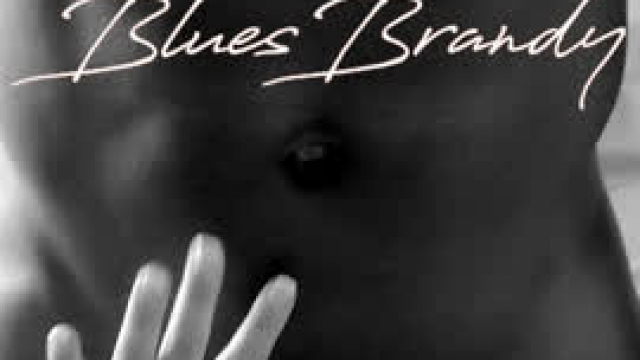 My ring looks good counting the abs of my BBC lover! (fire edit by hubby!)