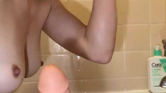 Tart in the tub 