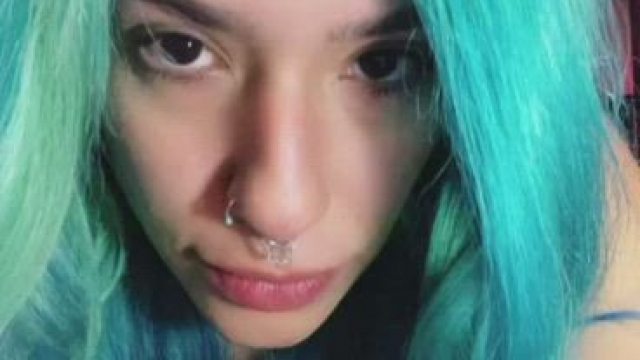 Me manda nudes