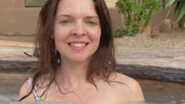 Hot tub flash [gif]