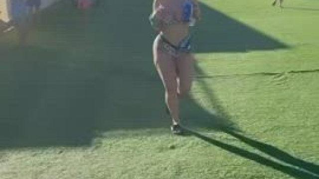 what a hot woman