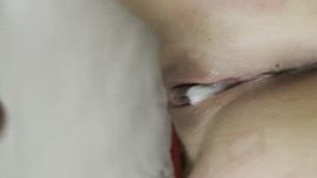 Video: PNW wife oozing HorseoftheStorm’s cum