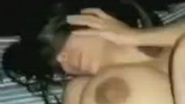 Italian amateur getting jiggled