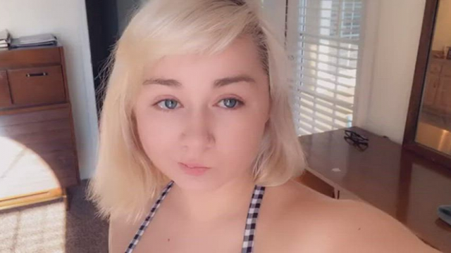 Blonde boob drop