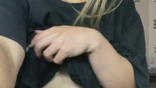 shaking a big ass