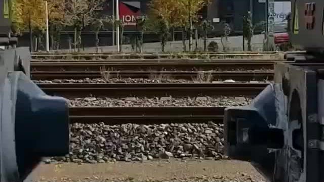 2 trains coupling