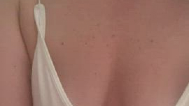 Trophy wife titty drop