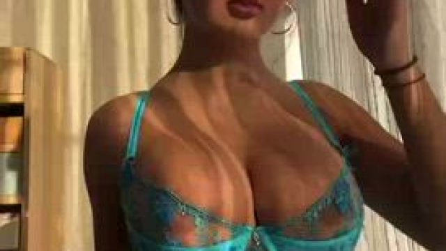busty arab princess