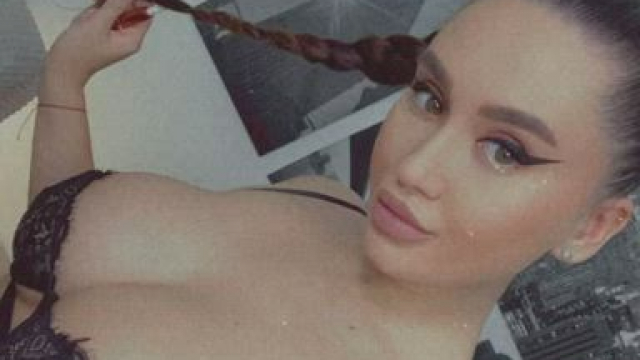 Wanna cum in here multiple times?