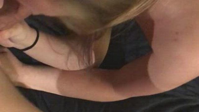 Real amateur dick sucking