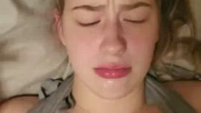 Cutie gets cummed