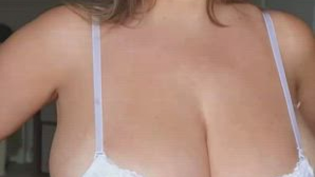 Undersized bra