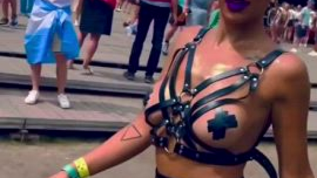 You’ll surely notice her in a rave