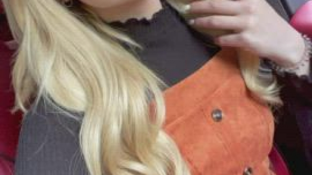 They say donât get in a car with a stranger, would my pussy change your mind