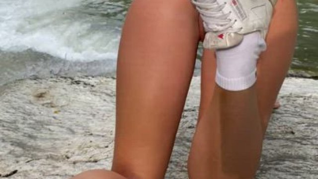 How many of you would actually take the risk to fuck me in this position by the 