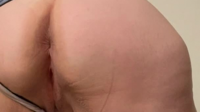 If you like fucking big girls, which hole would you choose???????? ?