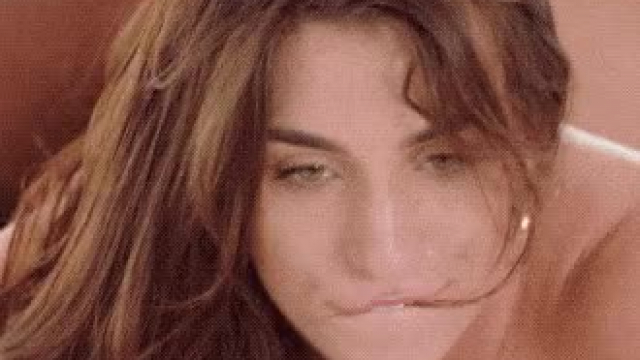 When she realizes the size in her pussy