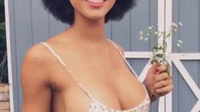 Lovely ebony reveal